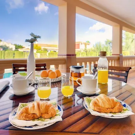 Mit Privatpool Fuer 6 Personen Ca 300 Qm In Badia Grand, Mallorca Suedkueste Von Mallorca * Llucmajor (Mallorca)
